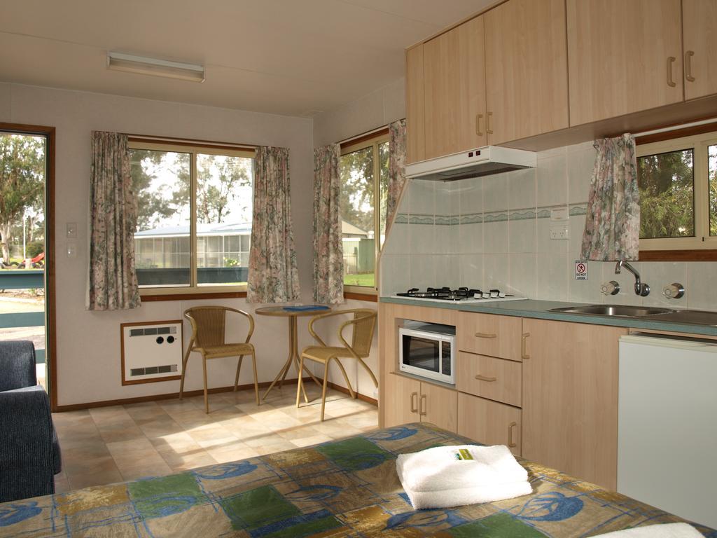 Cowra Holiday Park Cameră foto